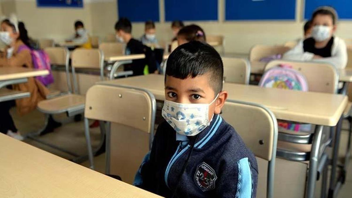 15 Kasım tatil mi? 15 Kasım Pazartesi okul var mı, ara tatil kaç gün sürecek?