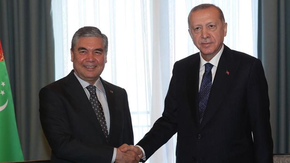 Cumhurbaşkanı Erdoğan, Berdimuhamedov ile görüştü