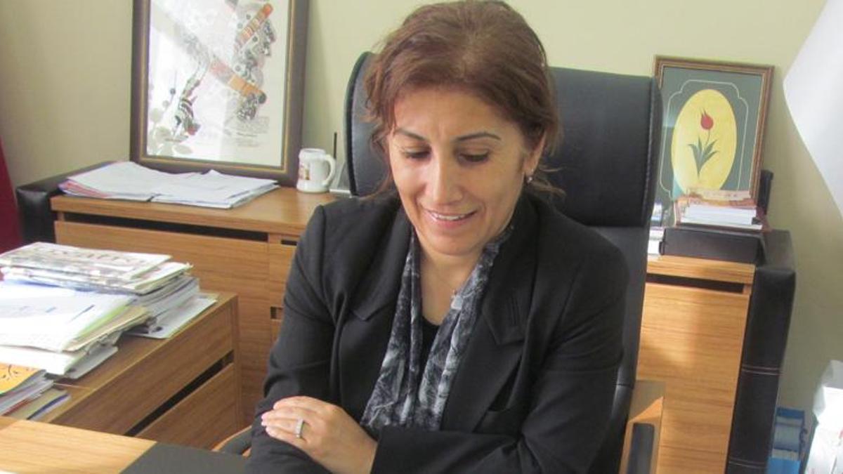 Doğubayazıt Belediyesi eski başkanı Canan Korkmaz gözaltına alındı