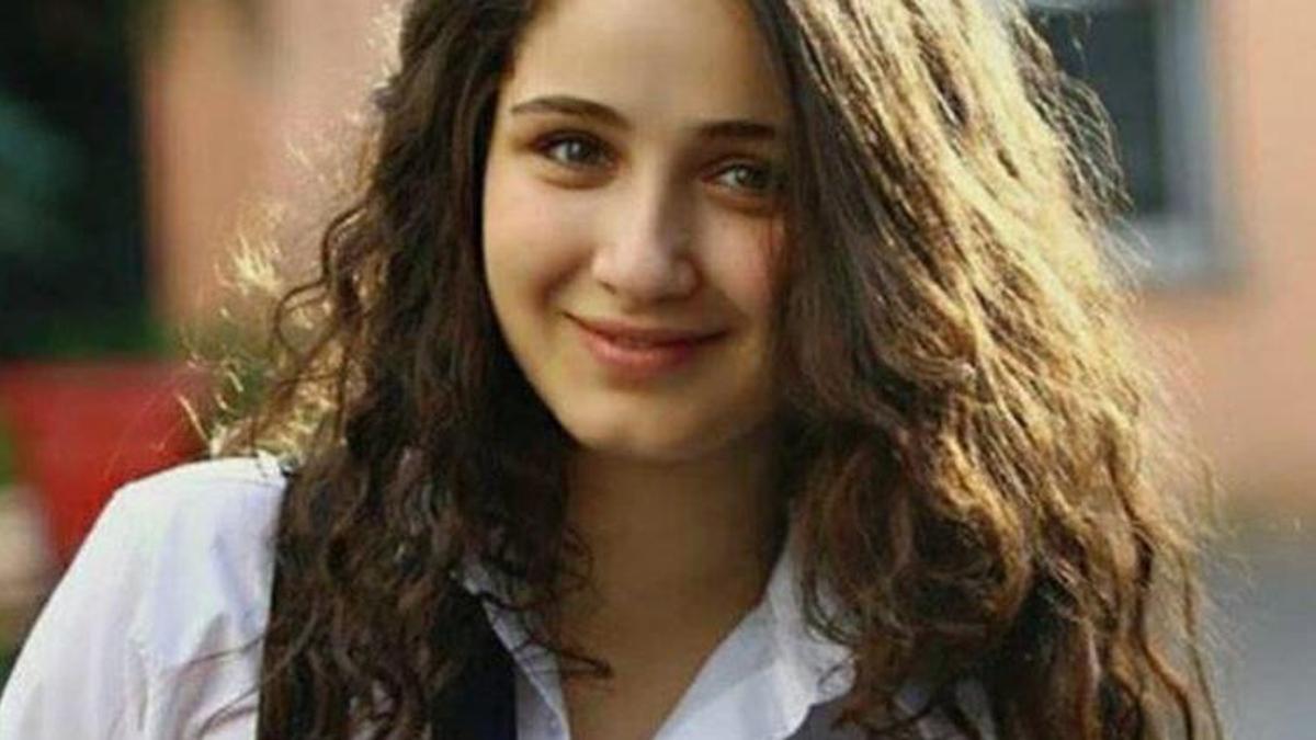 Gökçe Akyıldız yeni dizisini sosyal medyadan duyurdu!