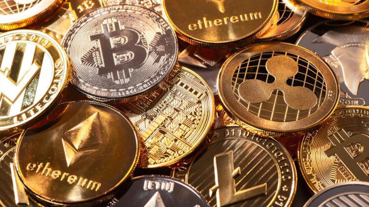 Bicoin, Ethereum... Kripto paralar tepetaklak oldu! Flaş karar sonrası sert düşüş