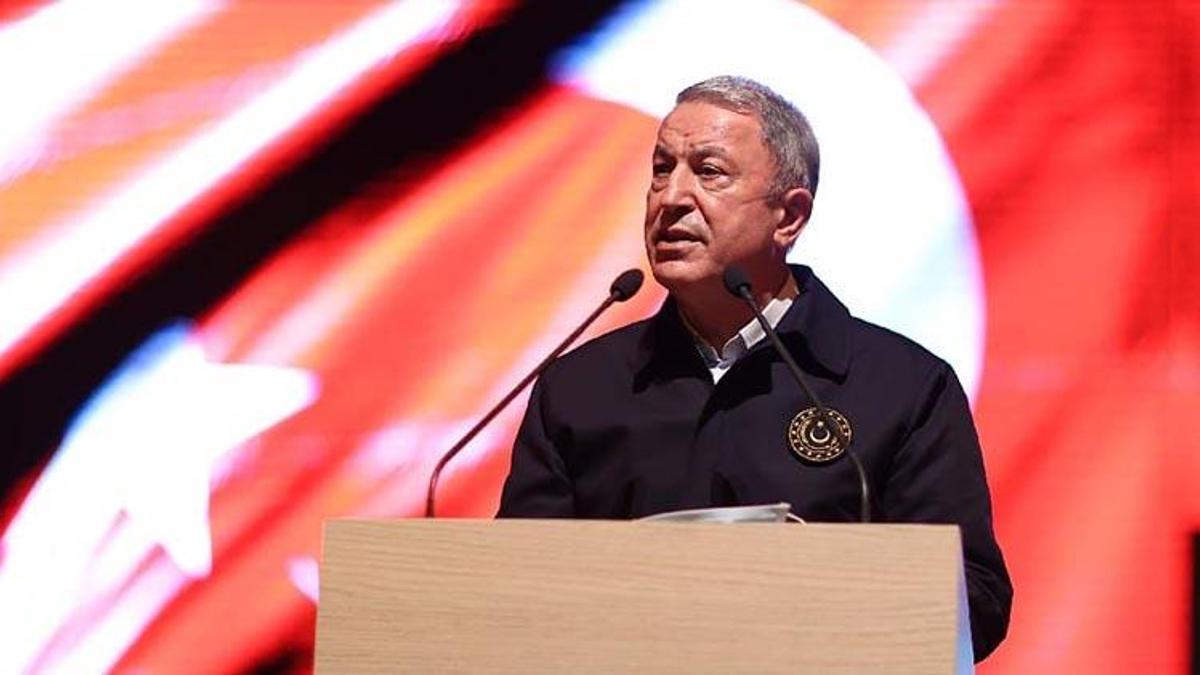 Doğu Akdeniz ve Ege'de sıcak gelişme! Türkiye resti çekti, bakan duyurdu...
