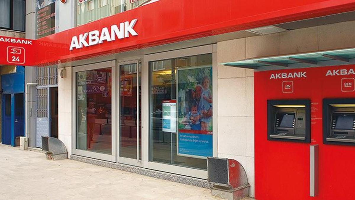 Akbank resmen duyurdu! Emekliye 1.750 lira...