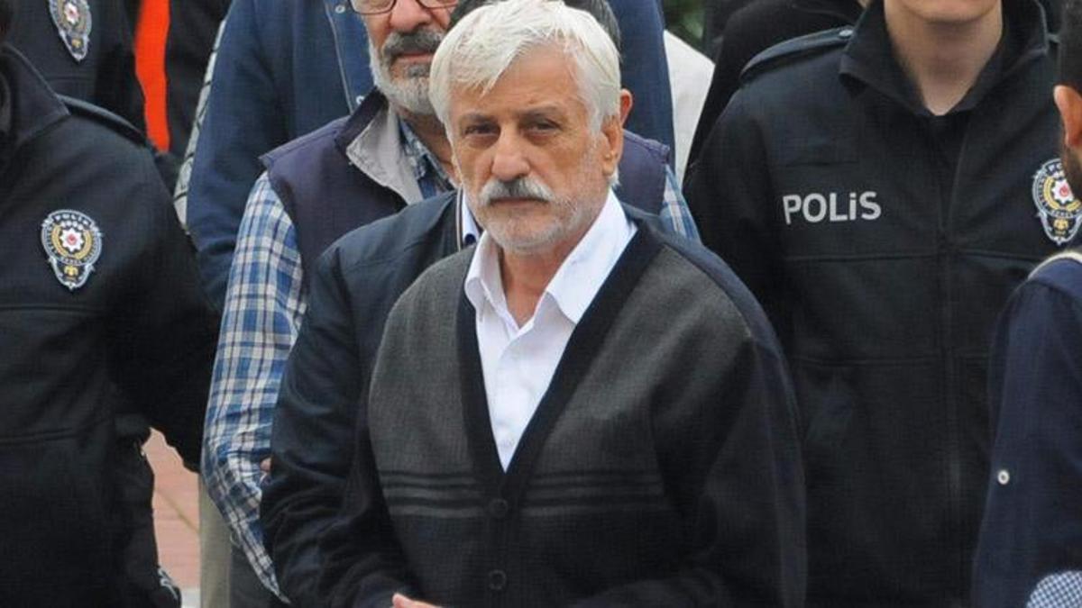 Peygamberliğini ilan etti! Para vermeyen cehenneme gider