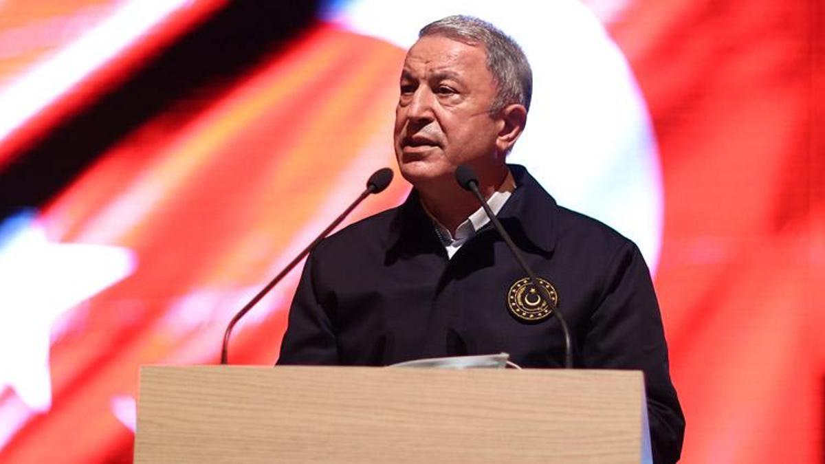 TSK'da kimyasal silah bulunduğu iddiasıyla ilgili Bakan Akar'dan açıklama!