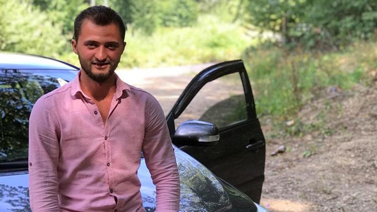 Ormanda üzerine ağaç devrilen genç öldü!