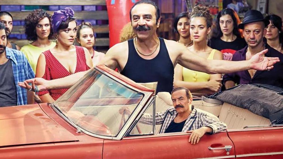 Aylardır senaryo için uğraşıyordu, sıra kadroda!