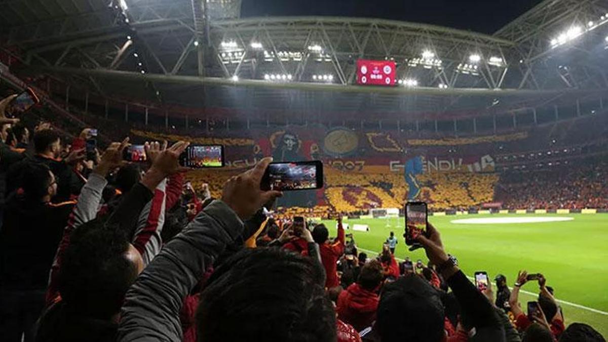 Galatasaray'a inanılmaz derbi faturası! Hepsi bloke...