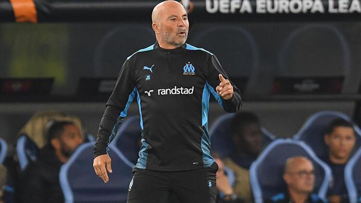 Sampaoli'nin Cengiz Ünder açıklaması Cimbom'u iki arada bir derede bıraktı