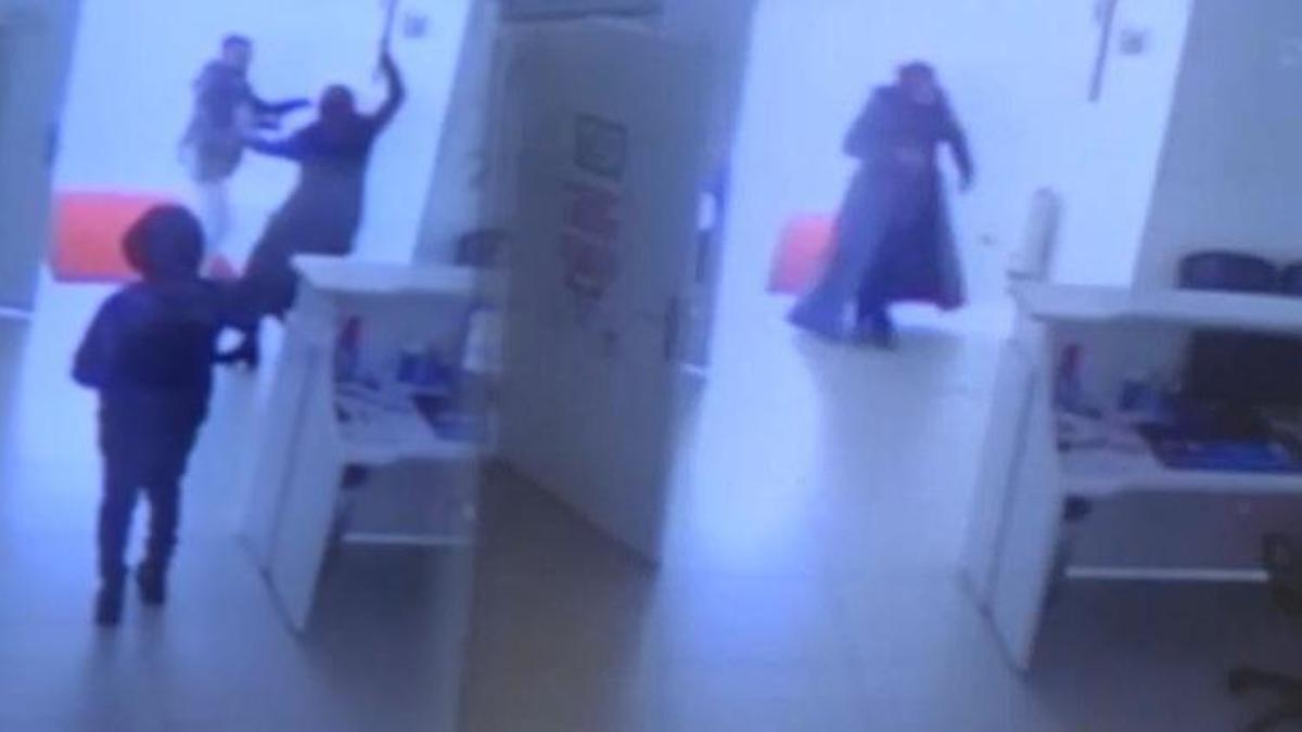 Doktor 'kilo vermelisin' deyince bıçakla saldırdı!