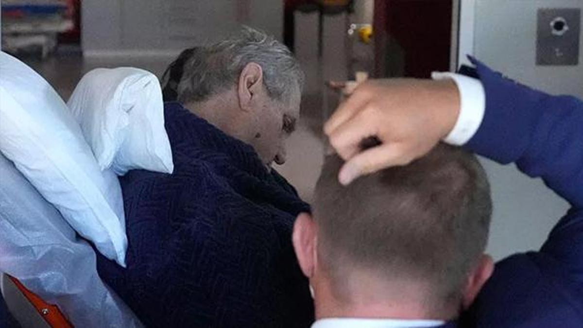 Çekya Devlet Başkanı hastaneye kaldırıldı
