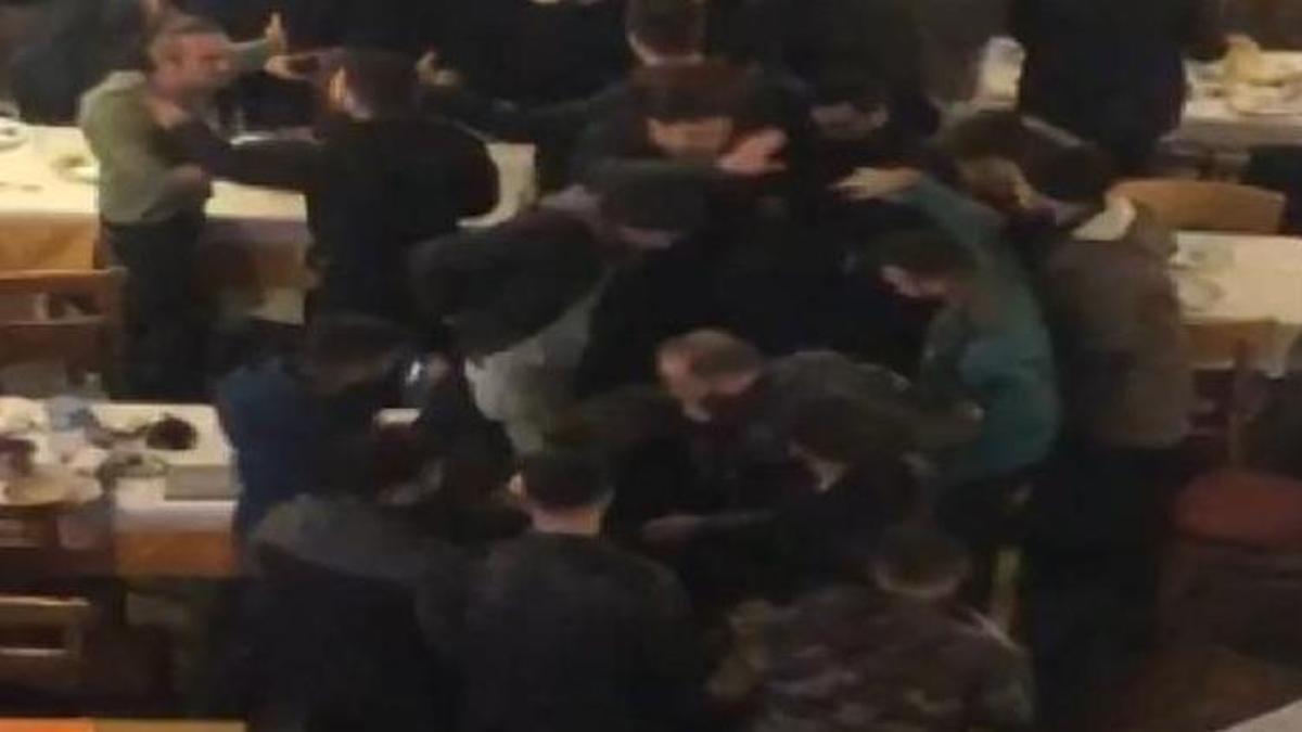 Tarihi çiçek pasajında pompalı tüfekle rehin alma!