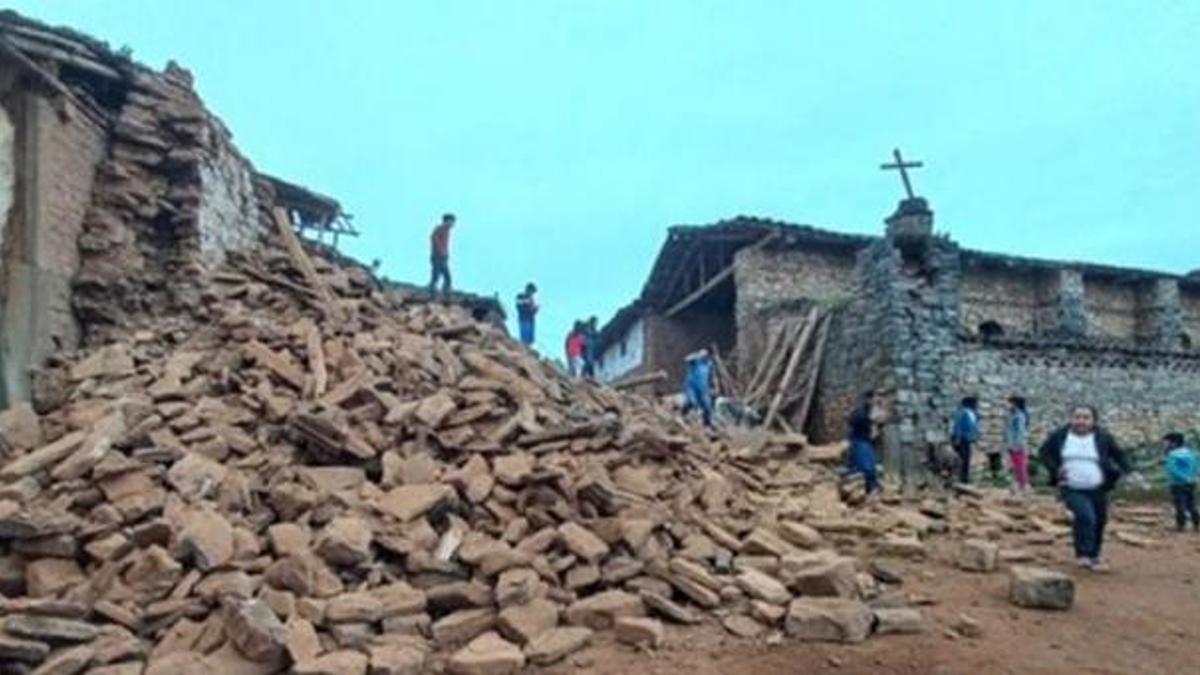 Peru’daki 7.3 büyüklüğündeki depremde 220 ev hasar gördü