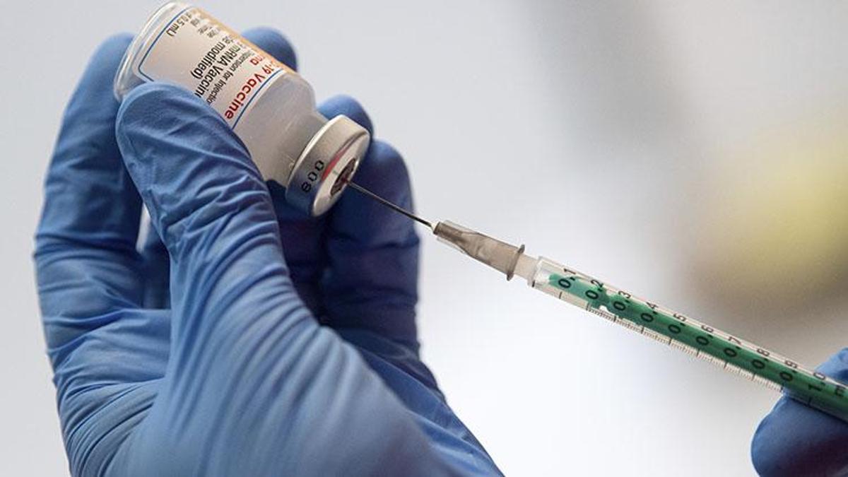 Moderna Omicron aşısı ne zaman çıkacak? Mevcut aşılar Omicron varyantında etkili mi?