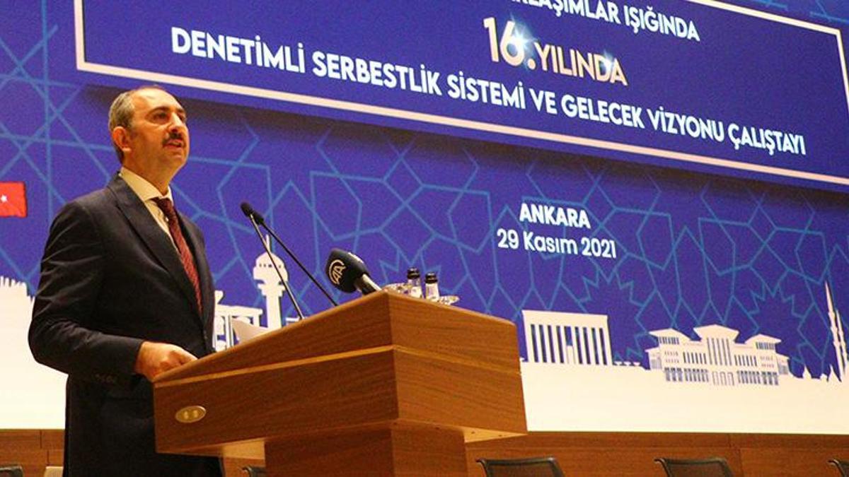 Bakan Gül: Kanunlar insanoğlunun hak ve özgürlüklerini korumak için vardır