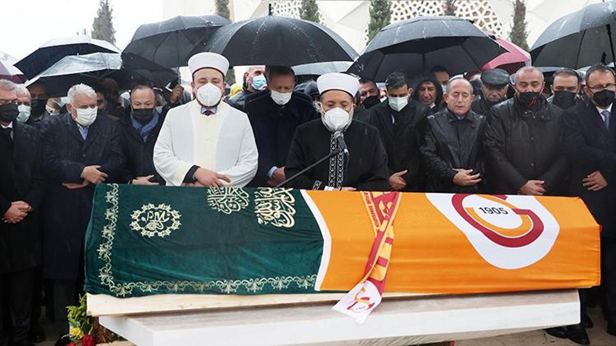 Galatasaray Kulübü eski Başkanı Mustafa Cengiz, son yolculuğuna uğurlandı...