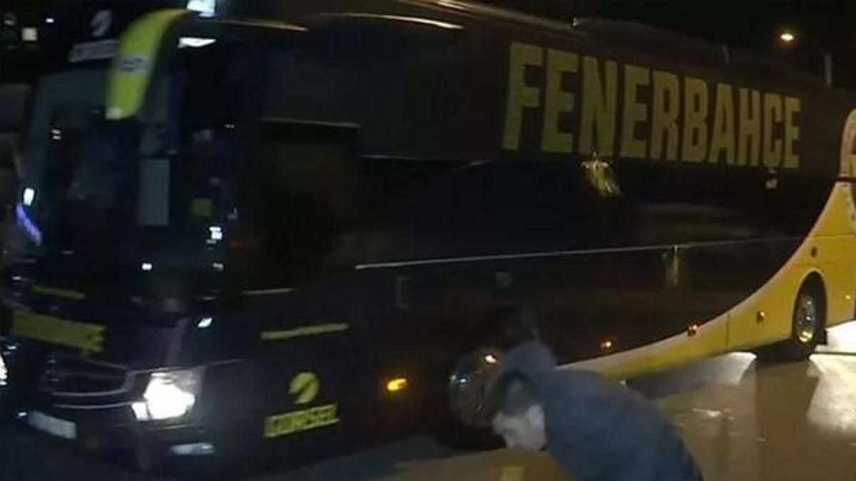 Fenerbahçe kafilesine Göztepe maçı öncesi saldırı