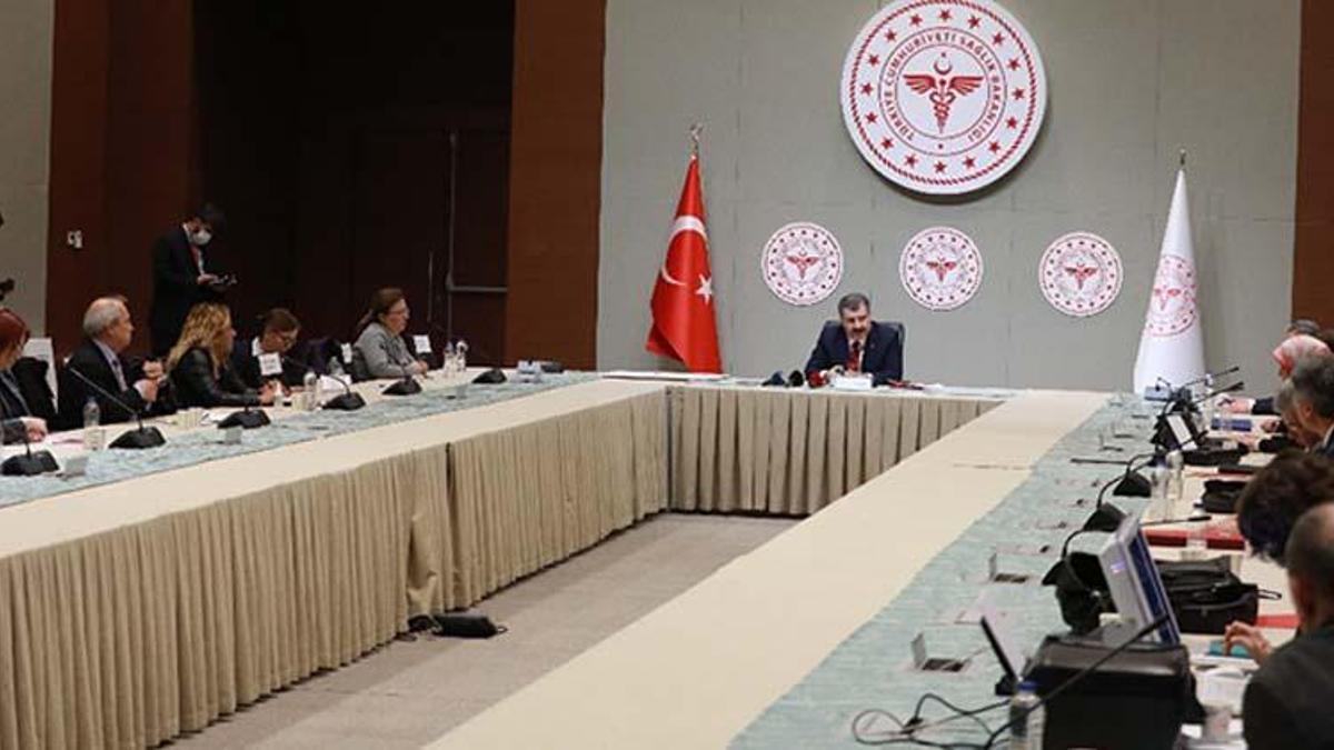Bilim Kurulu Toplantısı ne zaman, saat kaçta olacak? Dikkatler Sağlık Bakanı Fahrettin Koca’nın açıklamalarında!
