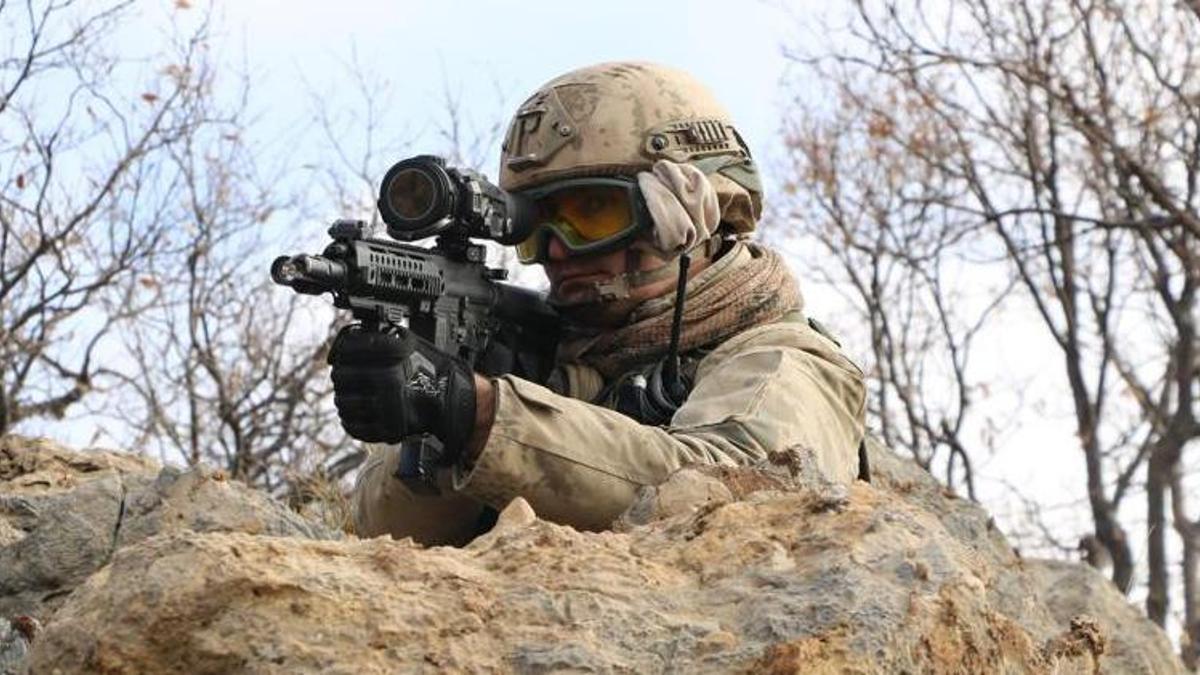 Fırat Kalkanı ve Zeytin Dalı'nda 8 PKK/YPG'li terörist etkisiz hale getirildi