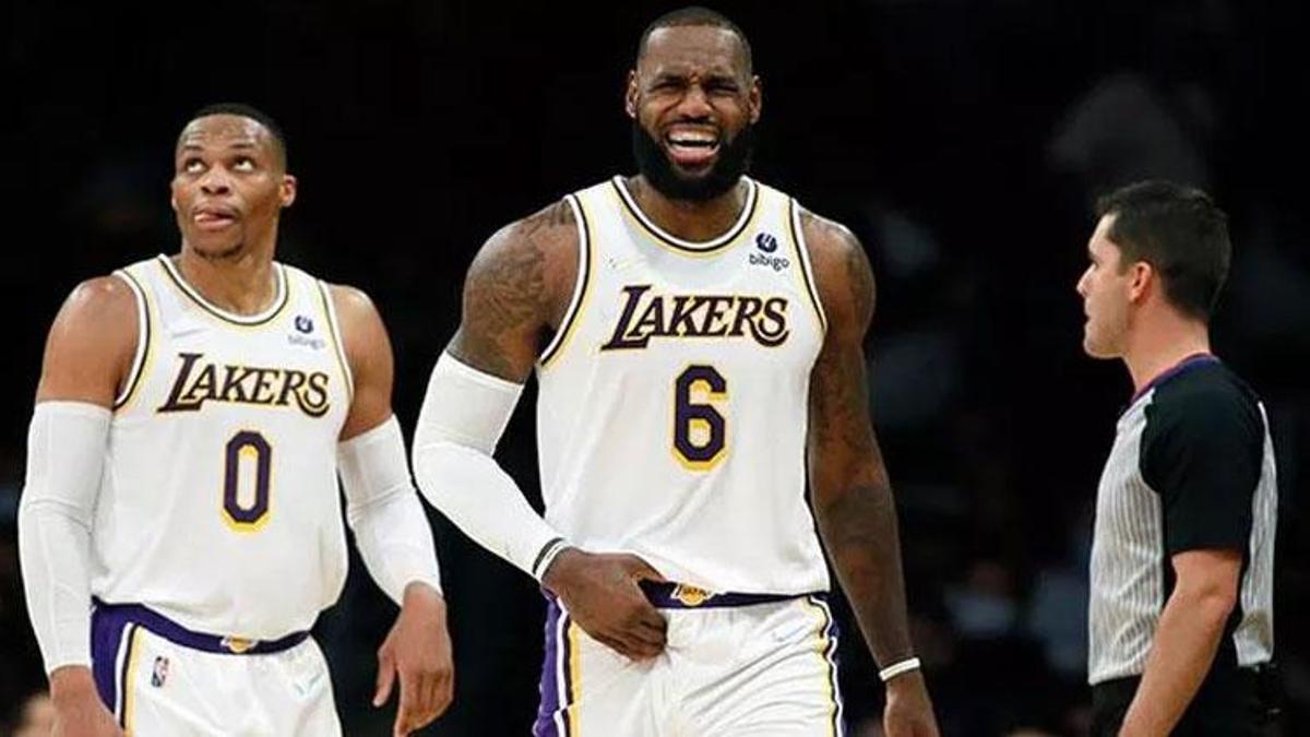 Los Angeles Lakers'ta LeBron James şoku!