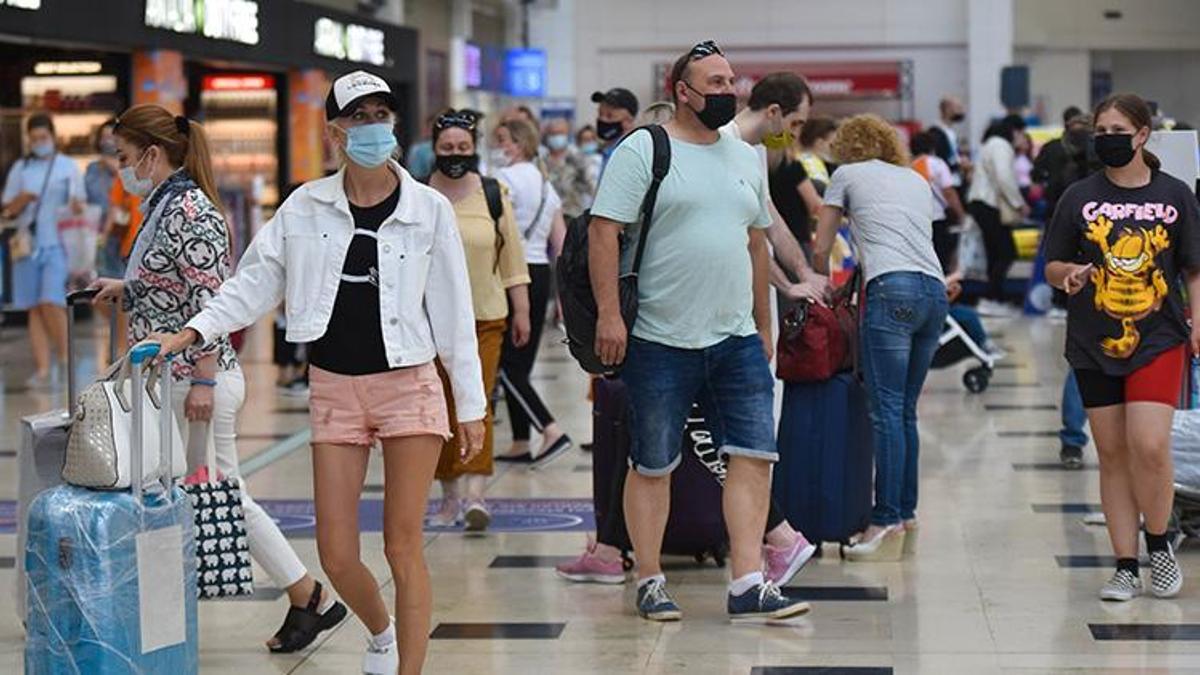 Antalya'da turist sayısı 9 milyona yaklaştı