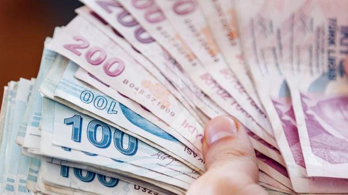 Emekli ikramiyelerine ve maaşlara zam! İşte kuruşu kuruşuna yeni maaşları...