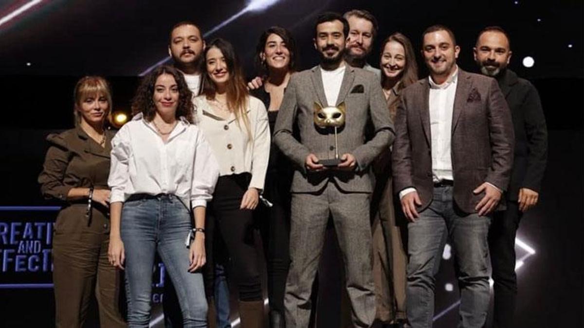 Elidor, Millî Voleybolcu Ebrar Karakurt ile gerçekleştirdiği İletişimle Felis ödüllerini topladı!