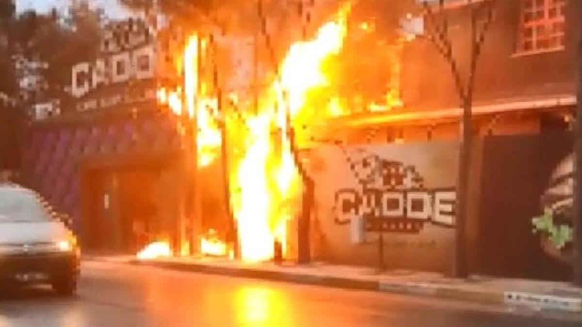 Beylikdüzü'nde restoranda yangın