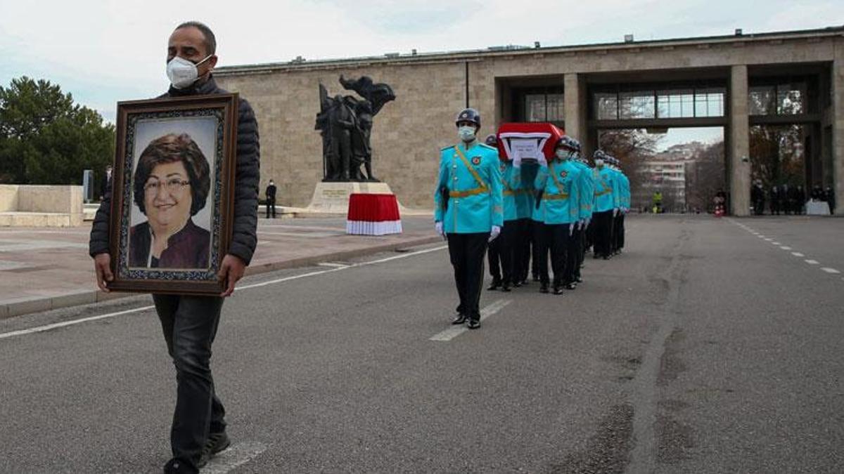 Eski Turizm ve Devlet Bakanı Güldal Akşit son yolculuğuna uğurlandı