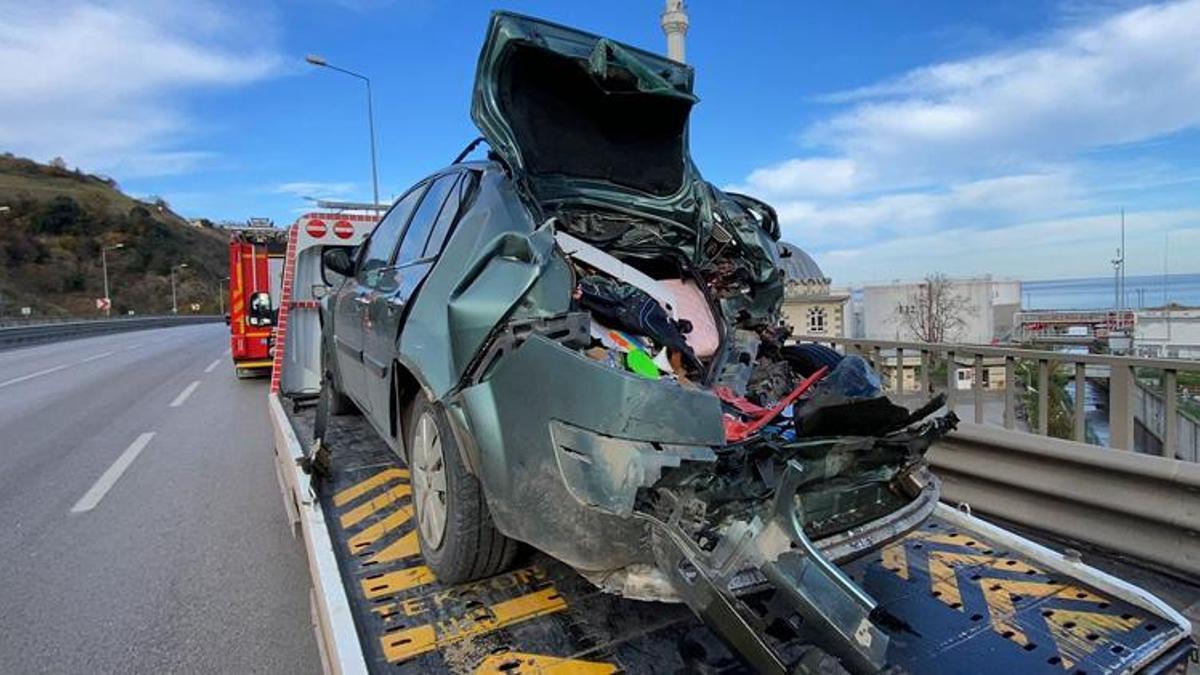 Yakıtı biten otomobile tanker çarptı: 1 ölü, 2'si çocuk 3 yaralı