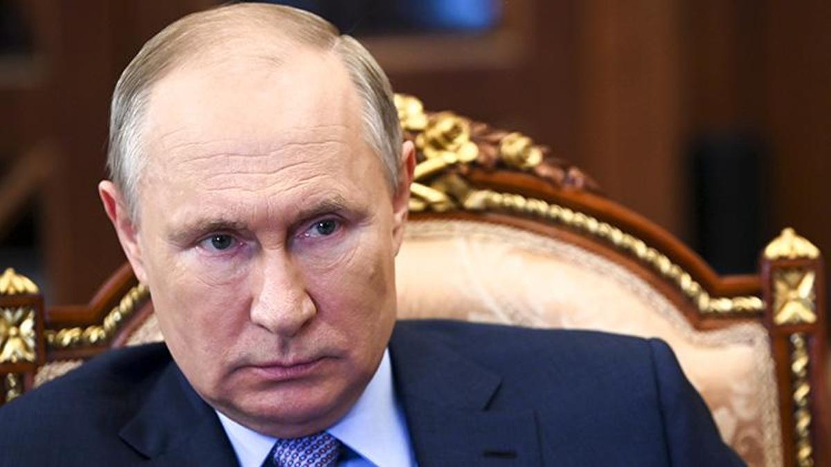 Canlı aşı nedir? Canlı aşı Omicron varyantında etkili mi? İşte Rusya Devlet Başkanı Putin'in canlı aşı açıklaması!