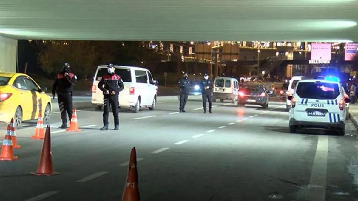 İstanbul'da eş zamanlı denetim! Durdurulan araçlar arandı!