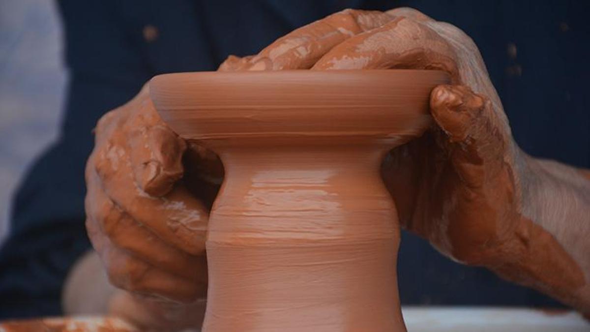 606 kültürel miras taşıyıcısına 'sanatçı tanıtma kartı'