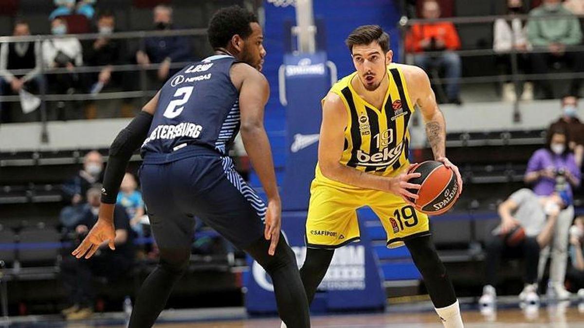 Vesely 32 sayı attı Fenerbahçe Zenit'i deplasmanda devirdi