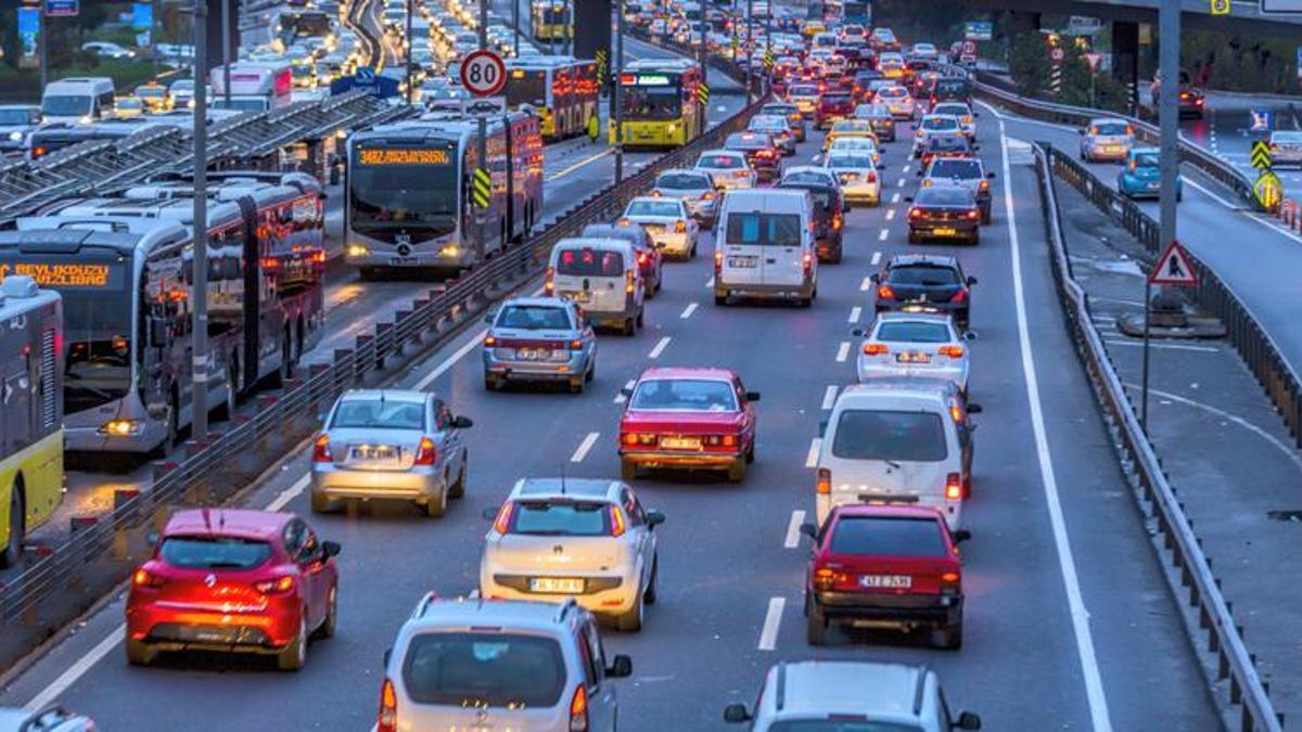 Zorunlu araç sigortası fiyatlarıyla ilgili kritik öneri! Sabit fiyat ve indirim