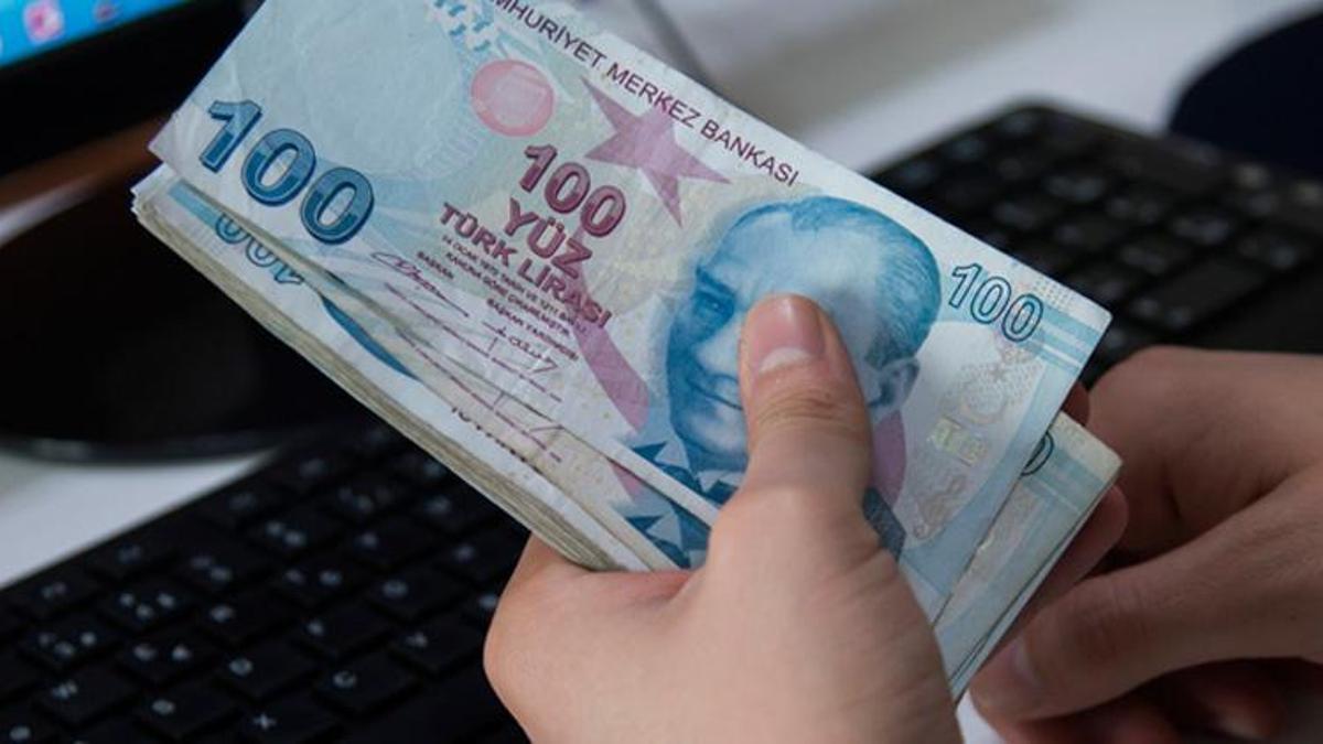Memur maaşları ile ilgili milyonları ilgilendiren flaş açıklama!