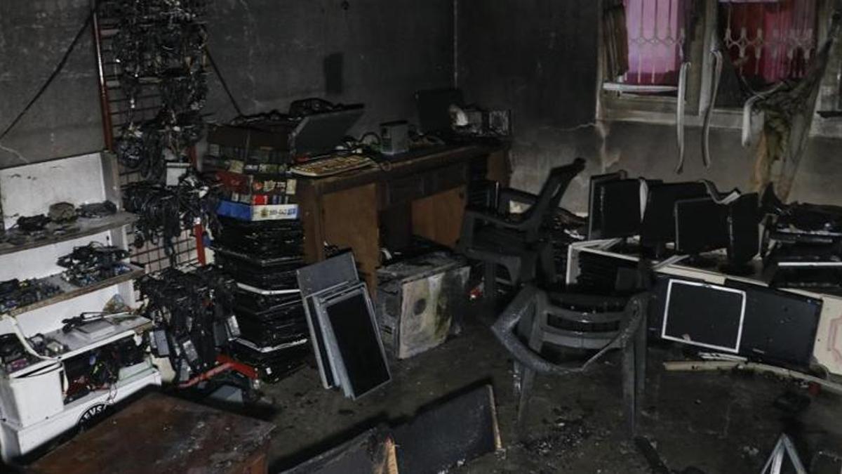 Elektronik eşyalar bomba gibi patladı