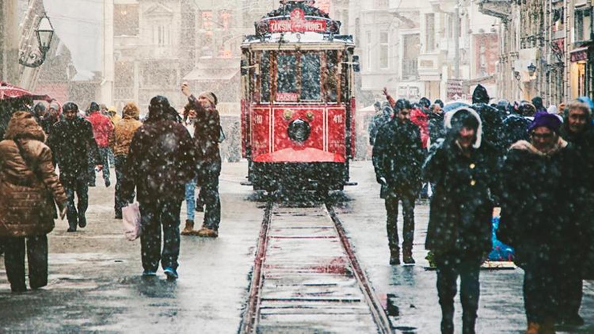 Kar geliyor! İstanbul için ilk kez tarih verildi, sıcaklıklar düşüyor, kar yerden kalkmadan yeni yağış başlayacak