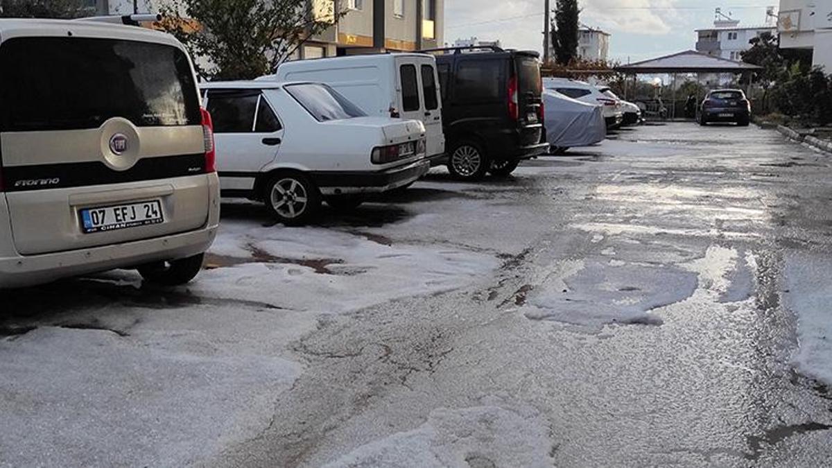 Antalya için turuncu kodlu uyarı yapılmıştı! Dolu yağdı