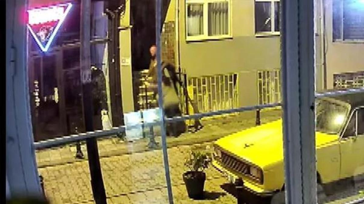 Kadıköy'deki mide bulandıran olayda flaş detay! Köşeye tuvaletimi yaptığım sırada...