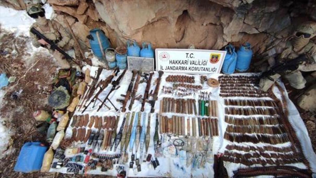 "Eren Kış-4/Yeşilbayır-1" operasyonunda çok sayıda mühimmat ele geçirildi