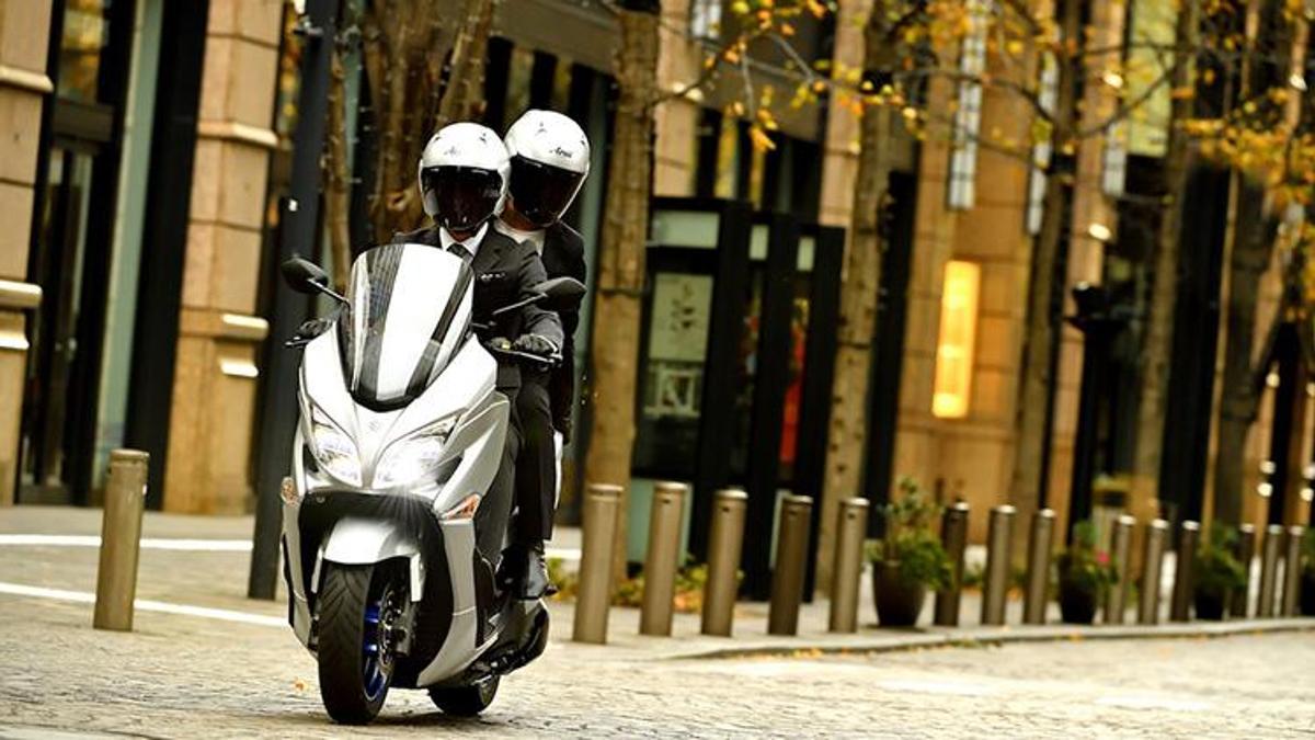 Yenilenen Suzuki Burgman 400 Türkiye’de