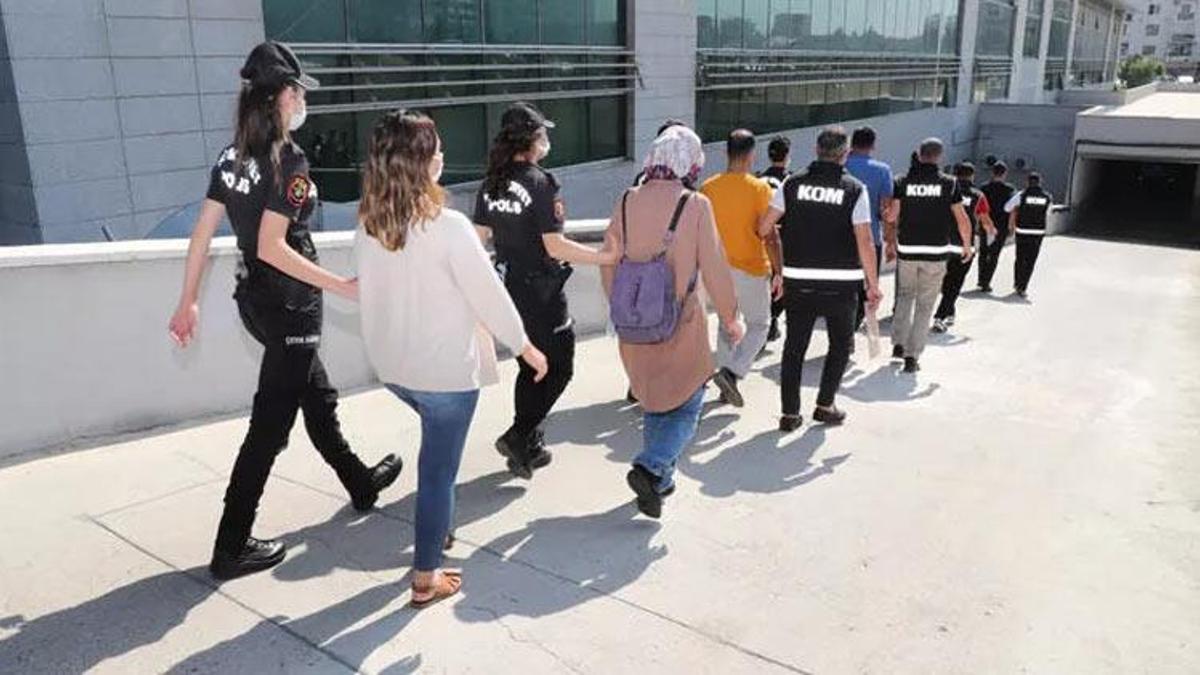 FETÖ'deki ilişki ağının yazışmaları ortaya çıktı! 'Askerden gelen bir arkadaşımız var'