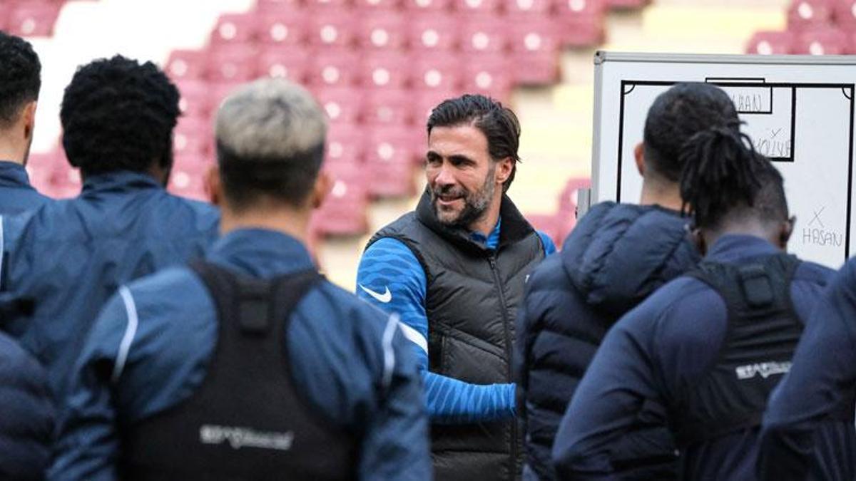Atakaş Hatayspor'da ayrılık!