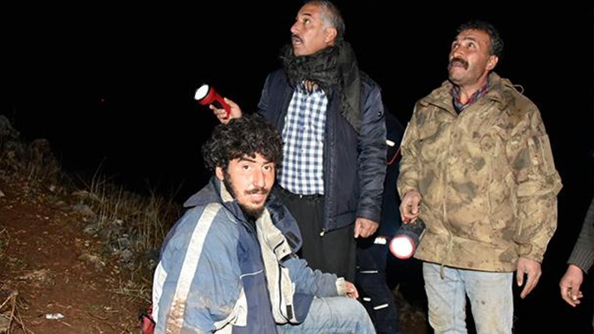 Uçurumda 2 gün mahsur kalan amatör dağcı kurtarıldı 'Denedim ama yapamadım' dedi