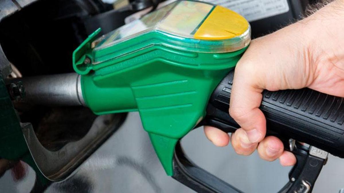Benzin, motorin ve LPG'ye zam! Bu gece yarısından itibaren geçerli olacak