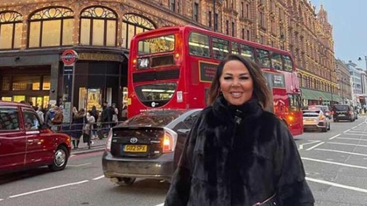 Londra'ya tatile giden Safiye Soyman'ın Seda Sayan özlemi!
