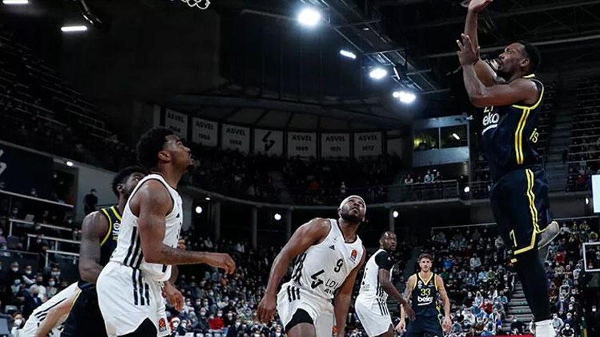 Fenerbahçe Beko Christopher Jones'u durduramayınca...