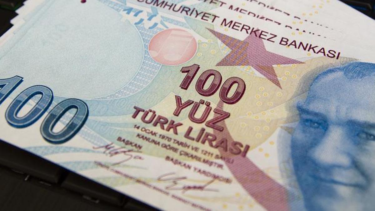 Memur ve emekli maaşlarına zam geliyor! AK Parti'den son dakika açıklaması