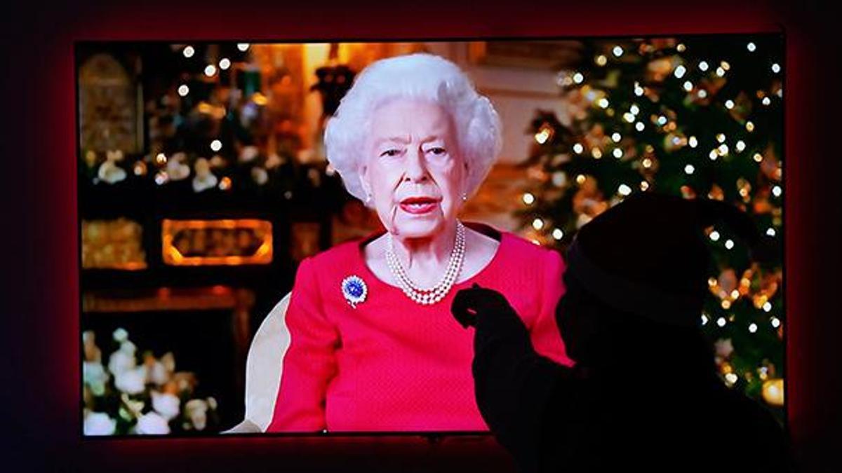 Kraliçe Elizabeth'in bulunduğu kalenin arazisine giren silahlı kişi yakalandı